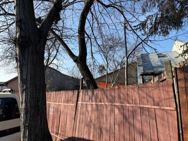 Chitila, vanzare casa demolabila cu teren